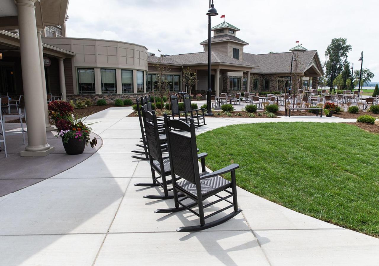 Celoron Chautauqua Harbor Hotel - Jamestown מראה חיצוני תמונה